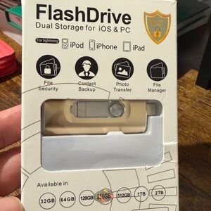 Gold FlashDrive Dual Storage for iOS & PC - 256GB